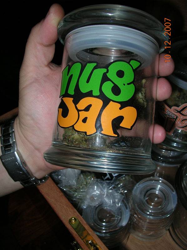 1007810-12-07_stinky_bud_collection_in_jars_UNKNOWN_STRAIN.jpg