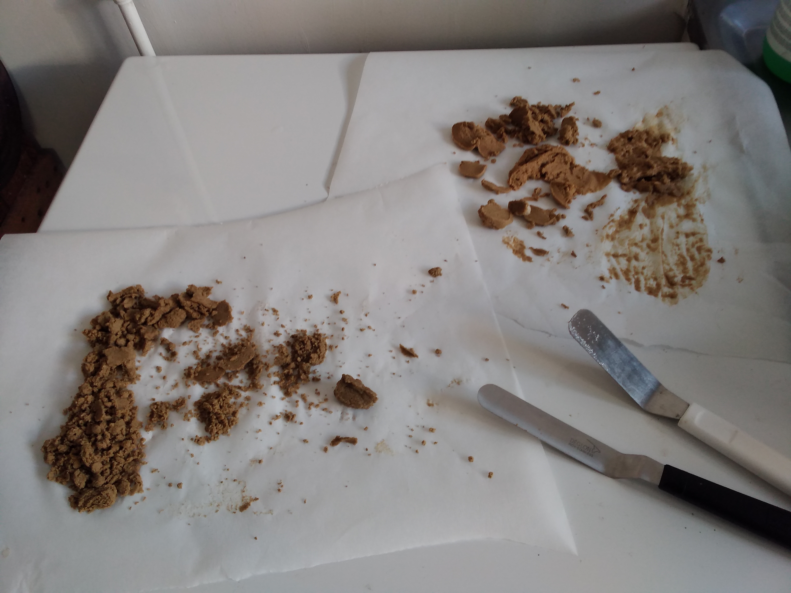 How to Make Hash: Dry-sift, Charas, and Bubble Hash - Sensi Seeds