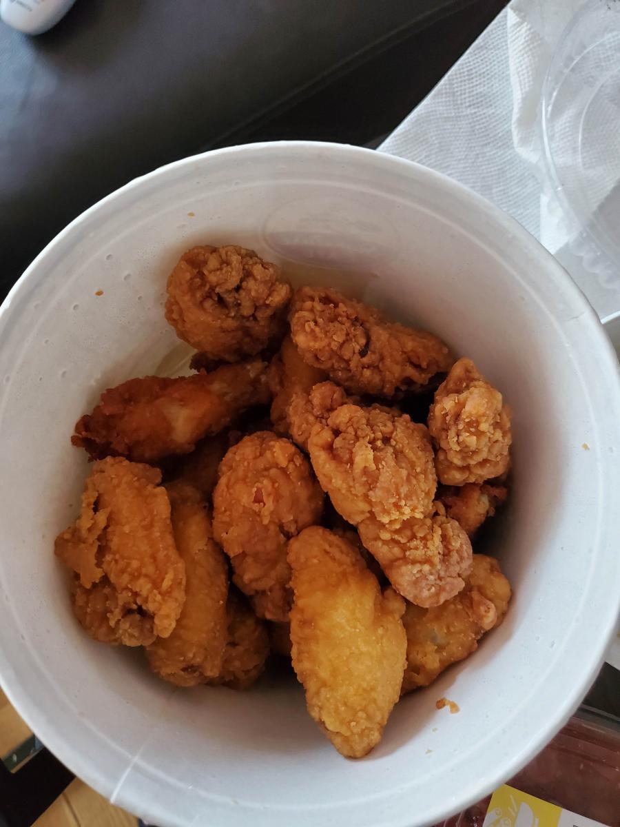 Click image for larger version  Name:	wings bucket.jpg Views:	0 Size:	95.9 KB ID:	18104933